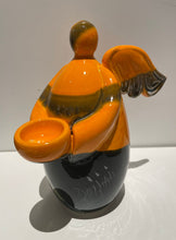 Carica l'immagine nel visualizzatore di Gallery, Angelo Bombato Portacandela in Ceramica Dipinta a Mano – H 14 / 20 cm