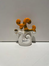 Carica l'immagine nel visualizzatore di Gallery, Albero della Vita in Ceramica Dipinto a Mano – 12 × 15 cm