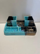 Carica l'immagine nel visualizzatore di Gallery, Set Ufficio Organizer in Ceramica Dipinta a Mano – Vassoio con 2 Portapenne
