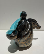 Carica l'immagine nel visualizzatore di Gallery, Angelo Bombato Portacandela in Ceramica Dipinta a Mano – H 14 / 20 cm