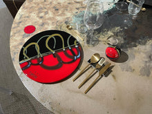 Carica l'immagine nel visualizzatore di Gallery, Sottopiatto Flat in Ceramica Dipinta a Mano