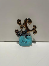 Carica l'immagine nel visualizzatore di Gallery, Albero della Vita in Ceramica Dipinto a Mano – 12 × 15 cm