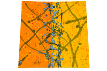 Carica l'immagine nel visualizzatore di Gallery, Piatto Quadrato con Bordi Rialzati in Ceramica Dipinta a Mano 29x29xh 3 cm